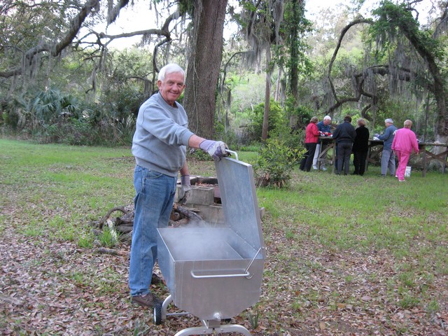 2002 Oyster roast Jim cooking.jpg